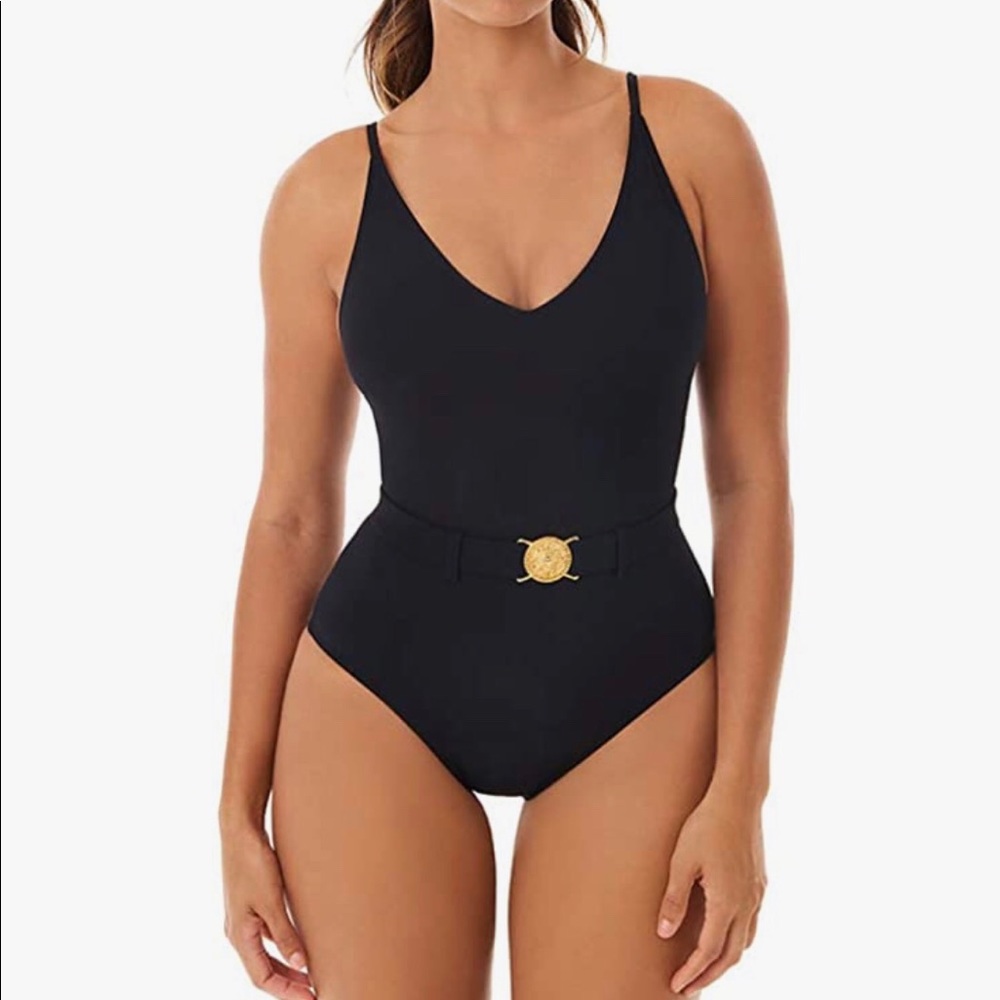 Women’s one piece swimwear